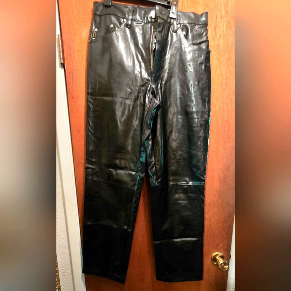 BC Ethic Black Straight Pleather Lined Jeans W/Timeless Style Sz32"